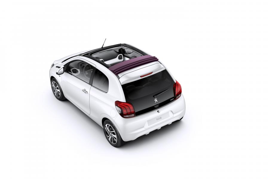  Peugeot 108 3-Door 2014 года  (фото 16 из 44)